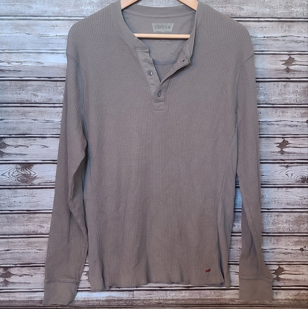 2 For $10 Levi's Gray Henley Waffle Knit Shirt for Men L Large